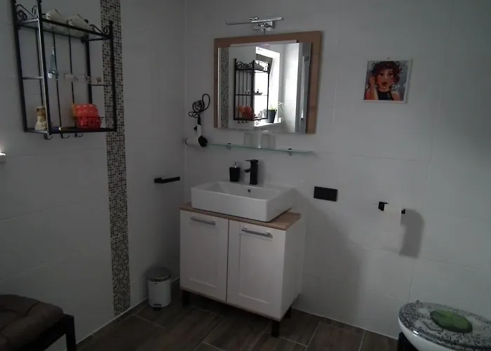 Apartment Am Wiesengrund - Mit 2 Schlafzimmern